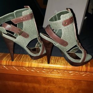 Bakers Gayle Buckel Heels